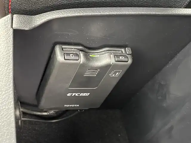 トヨタ ハイラックス Z GRスポーツ 群馬県 2023(令5)年 0.9万km スーパーホワイトⅡ 純正ベッドライナー/純正ハードトノカバー/GRサイドステップ/GR専用ハーフレザー/GRフロアマット/GRドアバイザー/＝＝＝＝＝/純正8インチディスプレイオーディオ/・AM/FM/Bluetooth/apple carplay/andoroid auto/＝＝＝＝＝/純正８インチディスプレイオーディオナビ　パノラミックビューモニター　ＥＴＣ２．０　前後ドラレコ　純正ベッドライナー　純正ハードトノカバー　ＧＲ専用ハーフレザーシート　パワーシート　４ＷＤ　禁煙車