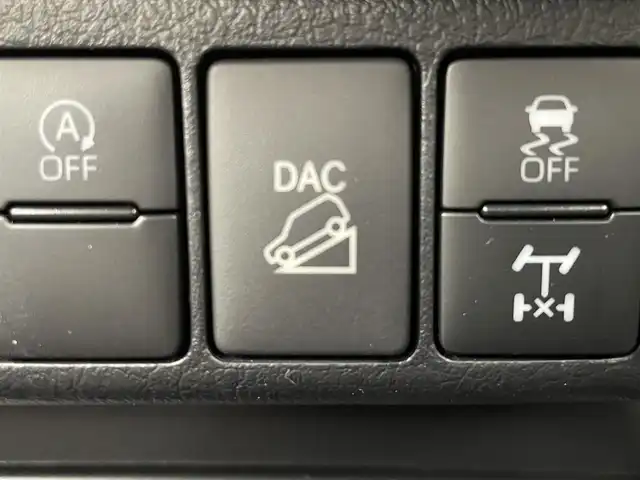 トヨタ ハイラックス Z GRスポーツ 群馬県 2023(令5)年 0.9万km スーパーホワイトⅡ 純正ベッドライナー/純正ハードトノカバー/GRサイドステップ/GR専用ハーフレザー/GRフロアマット/GRドアバイザー/＝＝＝＝＝/純正8インチディスプレイオーディオ/・AM/FM/Bluetooth/apple carplay/andoroid auto/＝＝＝＝＝/純正８インチディスプレイオーディオナビ　パノラミックビューモニター　ＥＴＣ２．０　前後ドラレコ　純正ベッドライナー　純正ハードトノカバー　ＧＲ専用ハーフレザーシート　パワーシート　４ＷＤ　禁煙車