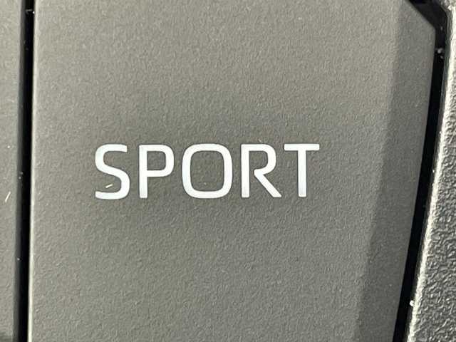 トヨタ ＲＡＶ４ アドベンチャー オフロードPKGⅡ 群馬県 2023(令5)年 3.6万km スーパーホワイトⅡ 禁煙車　純正１０．５インチディスプレイオーディオ　全方位カメラ　デジタルインナーミラー　レーダークルーズコントロール　４WD　ルーフレール　ステアリングスイッチ　ハンドルヒーター　シートエアコン