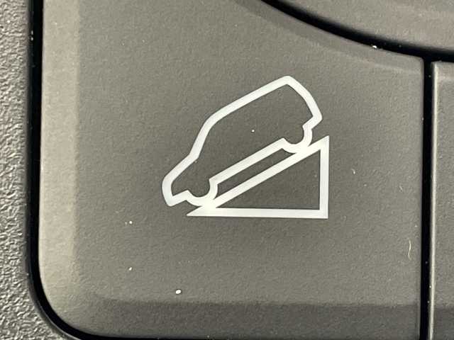 トヨタ ＲＡＶ４ アドベンチャー オフロードPKGⅡ 群馬県 2023(令5)年 3.6万km スーパーホワイトⅡ 禁煙車　純正１０．５インチディスプレイオーディオ　全方位カメラ　デジタルインナーミラー　レーダークルーズコントロール　４WD　ルーフレール　ステアリングスイッチ　ハンドルヒーター　シートエアコン