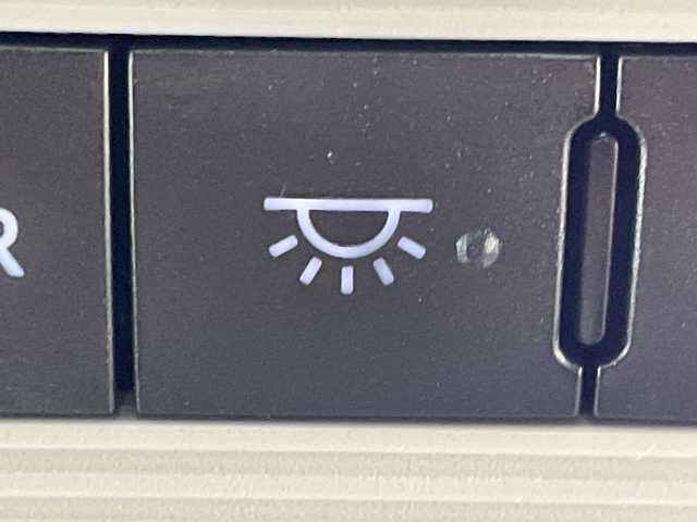 トヨタ ＲＡＶ４ アドベンチャー オフロードPKGⅡ 群馬県 2023(令5)年 3.6万km スーパーホワイトⅡ 禁煙車　純正１０．５インチディスプレイオーディオ　全方位カメラ　デジタルインナーミラー　レーダークルーズコントロール　４WD　ルーフレール　ステアリングスイッチ　ハンドルヒーター　シートエアコン