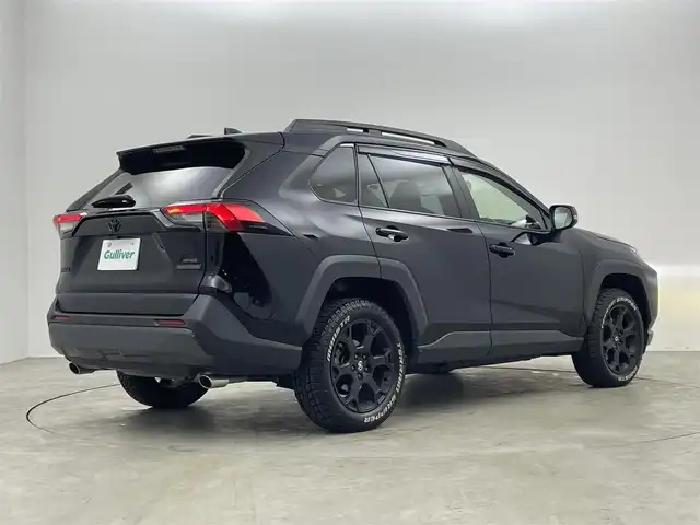 トヨタ ＲＡＶ４ アドベンチャー オフロードPKG 埼玉県 2021(令3)年 6.8万km アティチュードブラックマイカ ４WD/デジタルインナーミラー/純正９インチディスプレイオーディオナビ/DTV/BT/USB/トヨタセーフティーセンス/ブラインドスポットモニター/レーダークルーズコントロール/バックカメラ/ルーフレール/黒革シート/パワーシート/ドアバイザー/ドライブレコーダー前後/オートハイビーム/LEDオートライト/ビルトインETC/ＴＯＹＯＴＡグリル