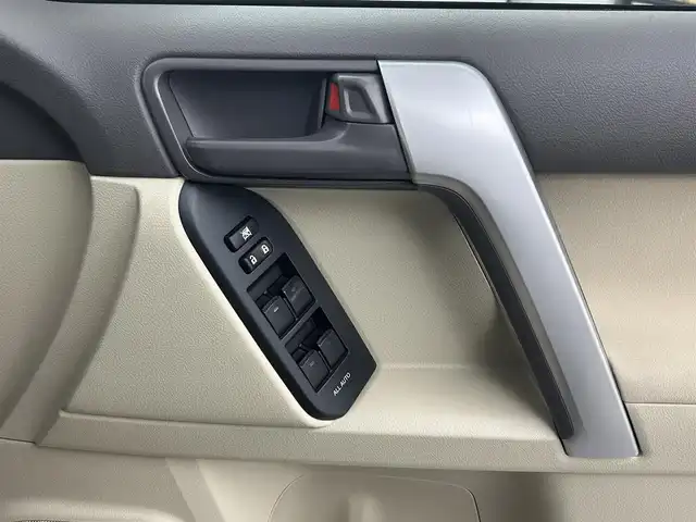 トヨタ ランドクルーザー プラド TX 熊本県 2018(平30)年 6.7万km ブラック 禁煙車　/前後ドライブレコーダー　/HDMI/USB/ビルトインＥＴＣ　/レーダークルーズコントロール/バックカメラ　/前後クリアランスソナー　/プリクラッシュセーフティ/レーンデェパーチャアラート/ダウンヒルアシスト　/パーキングアシスト/横滑り防止　/ヘッドライトウォッシャー/オートライト　/オートマチックハイビーム/フォグライト/スマートキー/プッシュスタート/スペアキー1本/保証書/取扱説明書