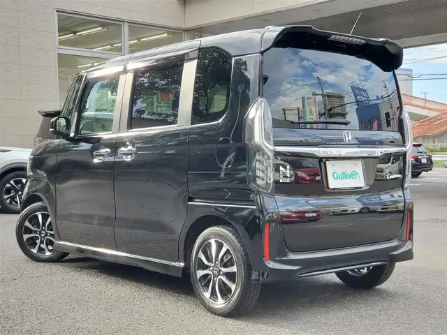 ホンダ Ｎ ＢＯＸ カスタム G L ホンダセンシング 埼玉県 2019(令1)年 4.4万km クリスタルブラックパール AIS検査済み/ナビ装着スペシャルパッケージ/純正8インチメモリナビゲーション/（CD/DVD/BT）/フルセグテレビ/バックカメラ/ホンダセンシング/レーンキープアシスト/アダプティブクルーズコントロール/両側パワースライドドア/ETC(ビルトイン)/純正14インチアルミホイール/ステアリングリモコン/LEDヘッドライト/LEDフォグランプ/プッシュスタート/スマートキー/オートライト/オートリトラミラー/ドアバイザー/USB端子/保証書/取扱説明書