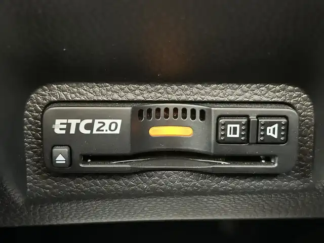 ホンダ ヴェゼル ハイブリッド e:HEV Z 岡山県 2021(令3)年 2.9万km プレミアムクリスタルレッドM 純正ナビ/→AM/FM/Bluetooth/フルセグTV/レーダークルーズコントロール/レーンキープアシスト/ビルトイン2.0ETC/パワーバックドア/全方位カメラ/前後ドライブレコーダー/ハーフレザーシート/シートヒーター/ハンドルヒーター/LEDヘッドライト/コーナーセンサー/置くだけ充電/ブラインドスポットモニター/プッシュスタート/スマートキー/純正18インチアルミホイール