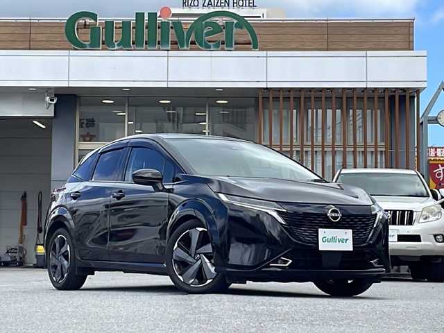 日産 オーラ G レザーエディション 沖縄県 2022(令4)年 3.3万km 黒 純正ディスプレイオーディオ/日産コネクトナビ/フルセグ WIFI Bluetooth　AM FM HDMI USB　APPLECARPLA Androidauto/アラウンドビューモニター/BOSEプレミアムサウンドシステム/インテリジェントルームミラー/ブラインドスポットモニター/プロパイロット/SOSコール/インテリジェントクルーズコントロール/インテリジェントエマージェンシーブレーキ/車線逸脱警報/車線逸脱防止支援/後側方車両検知警報/後側方衝突防止支援/ルート減速支援/後退時車両検知警報/速度標識表示/制限速度支援/標識認識支援/駐車支援/ふらつき警報/クリアランスソナー/ETC2.0/ビークルダイナミクスコントロール/オートハイビーム/革巻きステアリング/ステアリングヒーター/革シート/前席シートヒーター/電子パーキング/置くだけ充電/D-MODE/プッシュスタート/LEDヘッドランプ/オートライト/フォグランプ/純正17インチアルミホイール/電格ウインカーミラー/取説　メンテナンスノート/スペアキー/オートホールド