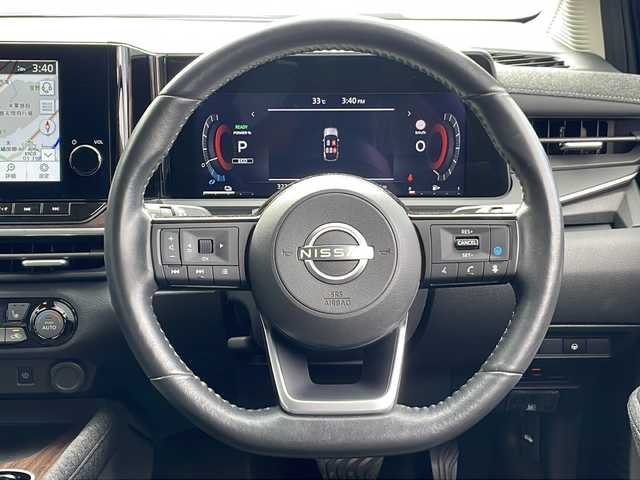 日産 オーラ G レザーエディション 沖縄県 2022(令4)年 3.3万km 黒 純正ディスプレイオーディオ/日産コネクトナビ/フルセグ WIFI Bluetooth　AM FM HDMI USB　APPLECARPLA Androidauto/アラウンドビューモニター/BOSEプレミアムサウンドシステム/インテリジェントルームミラー/ブラインドスポットモニター/プロパイロット/SOSコール/インテリジェントクルーズコントロール/インテリジェントエマージェンシーブレーキ/車線逸脱警報/車線逸脱防止支援/後側方車両検知警報/後側方衝突防止支援/ルート減速支援/後退時車両検知警報/速度標識表示/制限速度支援/標識認識支援/駐車支援/ふらつき警報/クリアランスソナー/ETC2.0/ビークルダイナミクスコントロール/オートハイビーム/革巻きステアリング/ステアリングヒーター/革シート/前席シートヒーター/電子パーキング/置くだけ充電/D-MODE/プッシュスタート/LEDヘッドランプ/オートライト/フォグランプ/純正17インチアルミホイール/電格ウインカーミラー/取説　メンテナンスノート/スペアキー/オートホールド