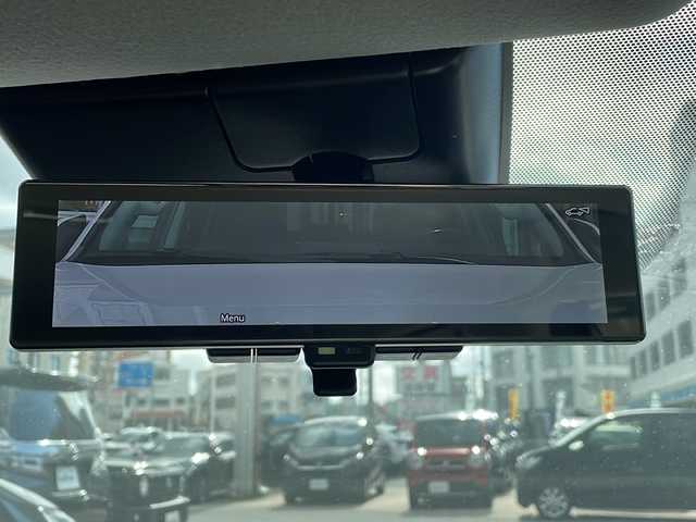 日産 オーラ G レザーエディション 沖縄県 2022(令4)年 3.3万km 黒 純正ディスプレイオーディオ/日産コネクトナビ/フルセグ WIFI Bluetooth　AM FM HDMI USB　APPLECARPLA Androidauto/アラウンドビューモニター/BOSEプレミアムサウンドシステム/インテリジェントルームミラー/ブラインドスポットモニター/プロパイロット/SOSコール/インテリジェントクルーズコントロール/インテリジェントエマージェンシーブレーキ/車線逸脱警報/車線逸脱防止支援/後側方車両検知警報/後側方衝突防止支援/ルート減速支援/後退時車両検知警報/速度標識表示/制限速度支援/標識認識支援/駐車支援/ふらつき警報/クリアランスソナー/ETC2.0/ビークルダイナミクスコントロール/オートハイビーム/革巻きステアリング/ステアリングヒーター/革シート/前席シートヒーター/電子パーキング/置くだけ充電/D-MODE/プッシュスタート/LEDヘッドランプ/オートライト/フォグランプ/純正17インチアルミホイール/電格ウインカーミラー/取説　メンテナンスノート/スペアキー/オートホールド
