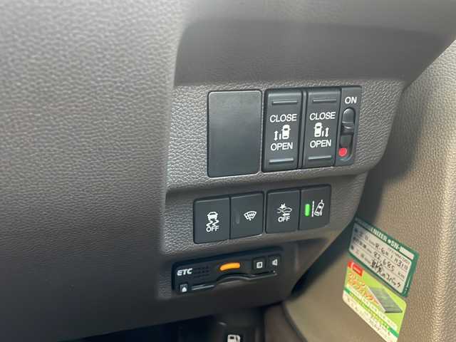 ホンダ フリード G ホンダセンシング 宮崎県 2017(平29)年 10万km ホワイトオーキッドパール 社外ナビ Bluetooth フルセグTV バックカメラ ETC 前後ドライブレコーダー 両側パワースライドドア LEDライト オートライト レーダークルーズコントロール スマートキー 3列シート  取扱説明書 保証書