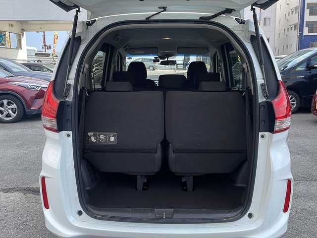 ホンダ フリード G ホンダセンシング 宮崎県 2017(平29)年 10万km ホワイトオーキッドパール 社外ナビ Bluetooth フルセグTV バックカメラ ETC 前後ドライブレコーダー 両側パワースライドドア LEDライト オートライト レーダークルーズコントロール スマートキー 3列シート  取扱説明書 保証書