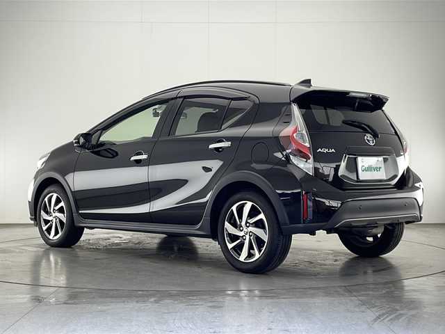 トヨタ アクア クロスオーバー グラム 宮崎県 2020(令2)年 3万km ブラックマイカ Toyota Safety Sense /〇プリクラシュセーフティ/〇レーンディパーチャーアラート/〇パーキングサポートブレーキ/〇オートマチックハイビーム/〇クリアランスソナー/〇先行車発進告知/社外7インチSDナビ/フルセグTV/CD/DVD/Bluetooth/バックカメラ/ハーフレザーシート/LEDヘッドライト/前後ドライブレコーダー/社外レーダー探知機（ZERO 700V)/