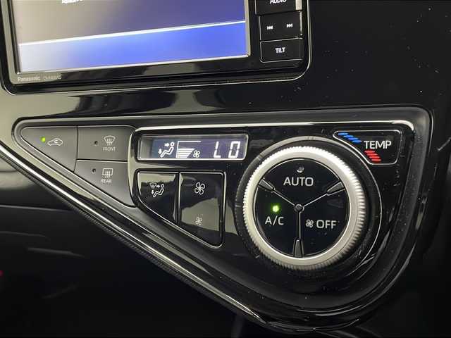 トヨタ アクア クロスオーバー グラム 宮崎県 2020(令2)年 3万km ブラックマイカ Toyota Safety Sense /〇プリクラシュセーフティ/〇レーンディパーチャーアラート/〇パーキングサポートブレーキ/〇オートマチックハイビーム/〇クリアランスソナー/〇先行車発進告知/社外7インチSDナビ/フルセグTV/CD/DVD/Bluetooth/バックカメラ/ハーフレザーシート/LEDヘッドライト/前後ドライブレコーダー/社外レーダー探知機（ZERO 700V)/