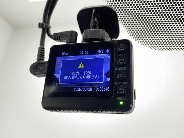 トヨタ アクア クロスオーバー グラム 宮崎県 2020(令2)年 3万km ブラックマイカ Toyota Safety Sense /〇プリクラシュセーフティ/〇レーンディパーチャーアラート/〇パーキングサポートブレーキ/〇オートマチックハイビーム/〇クリアランスソナー/〇先行車発進告知/社外7インチSDナビ/フルセグTV/CD/DVD/Bluetooth/バックカメラ/ハーフレザーシート/LEDヘッドライト/前後ドライブレコーダー/社外レーダー探知機（ZERO 700V)/