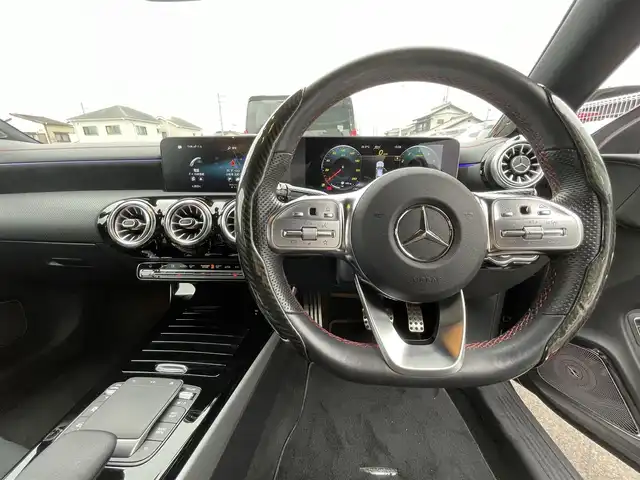 メルセデス・ベンツ ＣＬＡ１８０ AMGライン 愛知県 2021(令3)年 2.9万km マウンテングレー ワンオーナー/AMGライン/純正メーカーナビ/フルセグTV/バックカメラ/ETC/純正18インチAW/ハーフレザーシート/前席メモリー付きパワーシート/前席シートヒーター/ブルメスターサウンド/純正前後ドライブレコーダー/アクティブレーキーピングアシスト/アテンションアシスト/ブラインドスポットアシスト/レーンチェンジアシスト/アクティブステアリングアシスト/パークトロニック/レーダークルーズコントロール/純正フロアマット/LEDヘッドライト/取説、保証書/スペアキー