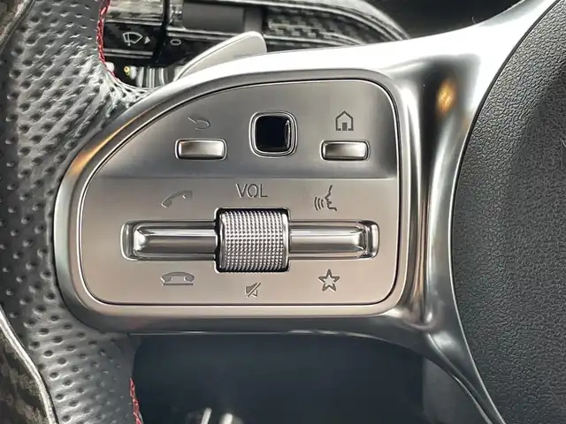 メルセデス・ベンツ ＣＬＡ１８０ AMGライン 愛知県 2021(令3)年 2.9万km マウンテングレー ワンオーナー/AMGライン/純正メーカーナビ/フルセグTV/バックカメラ/ETC/純正18インチAW/ハーフレザーシート/前席メモリー付きパワーシート/前席シートヒーター/ブルメスターサウンド/純正前後ドライブレコーダー/アクティブレーキーピングアシスト/アテンションアシスト/ブラインドスポットアシスト/レーンチェンジアシスト/アクティブステアリングアシスト/パークトロニック/レーダークルーズコントロール/純正フロアマット/LEDヘッドライト/取説、保証書/スペアキー