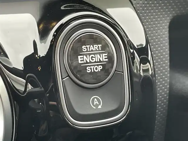 メルセデス・ベンツ ＣＬＡ１８０ AMGライン 愛知県 2021(令3)年 2.9万km マウンテングレー ワンオーナー/AMGライン/純正メーカーナビ/フルセグTV/バックカメラ/ETC/純正18インチAW/ハーフレザーシート/前席メモリー付きパワーシート/前席シートヒーター/ブルメスターサウンド/純正前後ドライブレコーダー/アクティブレーキーピングアシスト/アテンションアシスト/ブラインドスポットアシスト/レーンチェンジアシスト/アクティブステアリングアシスト/パークトロニック/レーダークルーズコントロール/純正フロアマット/LEDヘッドライト/取説、保証書/スペアキー