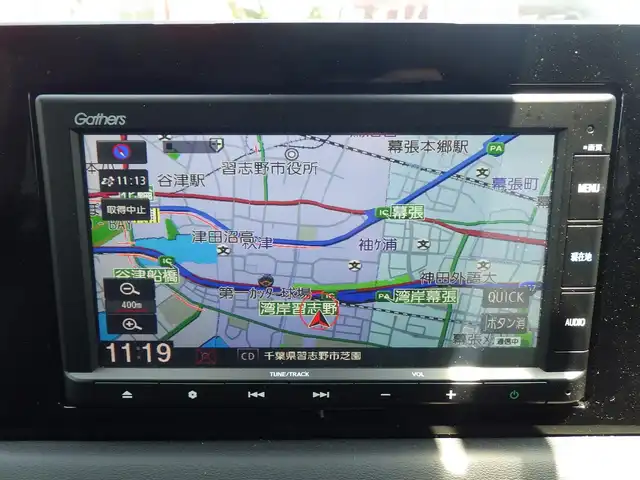 ホンダ ヴェゼル G 千葉県 2023(令5)年 2.7万km メテオロイドグレーメタリック ホンダセンシング/・衝突軽減ブレーキ（CMBS）/・車線維持支援システム（LKAS）/・アダプティブクルーズコントロール（ACC）/・後方誤発進抑制機能/・誤発進抑制機能/純正メモリーナビ/【CD再生機能　Bluetooth接続】/バックカメラ/ドライブレコーダー（前後撮影）/ETC/LEDヘッドライト/フォグライト/ウインカーミラー/コーナーセンサー/純正16インチアルミホイル/サイド/カーテンエアバッグ/Honda スマートキー