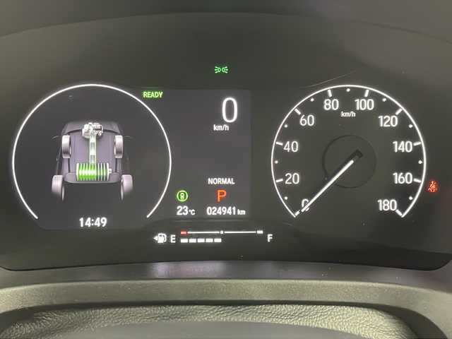ホンダ ヴェゼル ハイブリッド e:HEV PLaY 岐阜県 2021(令3)年 2.5万km サンドカーキパール 純正9インチディスプレイオーディオ/Bluetooth/フルセグＴＶ/AppleCarPlay/AndroidAuto/パノラマルーフ/ワイヤレス充電器/ブラインドスポットインフォメーション/アダプティブクルーズコントロール/車線維持支援システム/パーキングセンサー/パワーテールゲート/シートーヒーター/ドライブレコーダー/ETC/ヒルディセントコントロール/パドルシフト/ステアリングリモコン/ヘッドライトレベライザー/オートLEDヘッドライト/純正フロアマット/純正18インチアルミホイール/純正ドアバイザー