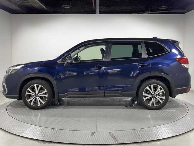 スバル フォレスター プレミアム 広島県 2020(令2)年 3.6万km ダークブルーパール 純正8型ナビ/フロント/サイド/バックカメラ/X-MODE/アイサイト/・プリクラッシュブレーキ/・誤発進抑制機能/・レーダークルーズコントロール/・車線逸脱抑制/・車線逸脱警報/・ブラインドスポットモニター/・アダプティブドライビングビーム/・デジタルインナーミラー/パワーシート/シートヒーター（前席/後席）/ステアリングヒーター/パドルシフト/LEDヘッドランプ/純正18インチAW/ETC/ドライブレコーダー