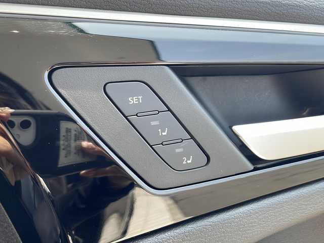 三菱 アウトランダー ＰＨＥＶ P 愛知県 2023(令5)年 0.9万km 茶 マイプロパイロット/衝突被害軽減ブレーキ/BOSEプレミアムサウンド/純正9インチディスプレイオーディオ（ナビあり）/全方位カメラ/クルーズコントロール/シートヒーター/フルセグTV/Bluetooth/バックカメラ/電動リアゲート/パワーシート/ヘッドアップディスプレイ/コーナーセンサー/純正アルミホイール/ブラインドスポットモニター/LEDヘッドライト/パドルシフト/ステアリングヒーター/インテリジェントミラー/オートマチックハイビーム/ドライブレコーダー/ETC2.0/ダウンヒルアシストコントロール/置くだけ充電器/ステアリングスイッチ/スマートキー/プッシュスタート