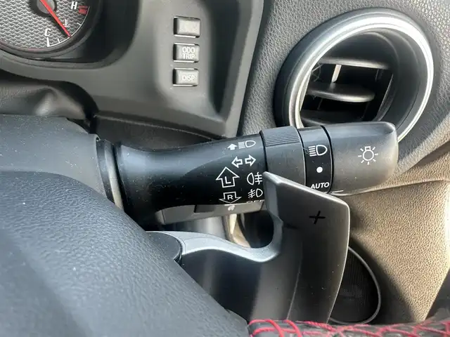 トヨタ ８６ GT リミテッド 岡山県 2015(平27)年 5.3万km クリスタルホワイトパール 登録時走行距離52117km/純正7インチナビ/フルセグTV/（AM.FM.TV.CD.DVD.BT）/ビークルスタビリティコントロール/ドライブモードセレクトスイッチ/クルーズコントロール/横滑り防止装置/バックカメラ/オートライト/ETC/ドライブレコーダー/シートヒーター/ハーフレザーシート/純正17インチAW/純正フロアマット