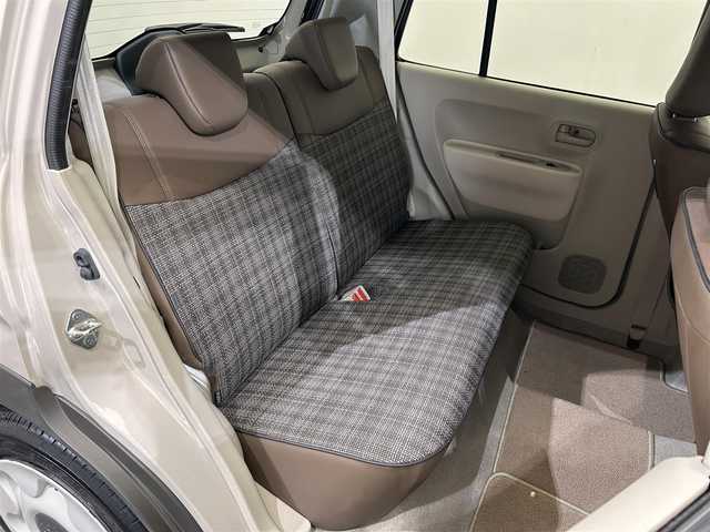 スズキ ラパン ＬＣ L 愛媛県 2022(令4)年 1.3万km フォーンベージュM ・ナビ（ワンセグＴＶ・ＢＴ・ＳＤ・ＣＤ・ＤＶＤ・ＦＭ・ＡＭ）/・前後ドラレコ　/・Ｄ席シートヒーター　/・衝突軽減ブレーキ　/・レーンキープアシスト　/・ＵＳＢ充電