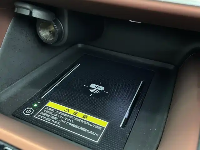 ホンダ ヴェゼル ハイブリッド e:HEV PLaY 愛知県 2022(令4)年 4.7万km サンドカーキパール ・パノラマルーフ/・ワイヤレス充電/・純正9インチナビ/・Bluetooth/・バックカメラ/・フルセグTV/・ホンダセンシング/・衝突被害軽減システム/・クルーズコントロール/・コーナーセンサー/・レーンキープアシスト/・オートライト/・オートマチックハイビーム/・パワーバックドア/・シートヒーター/・ドライブレコーダー/。ETC2.0/・フルフラットシート/・チップアップシート/プッシュスタート/・スマートキー/・スペアキー