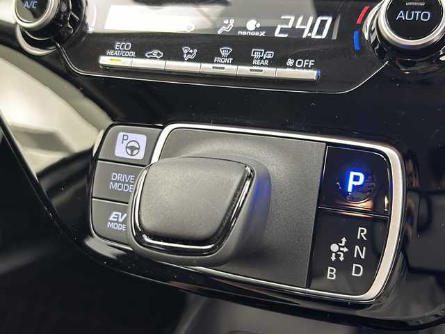 トヨタ アクア X 宮城県 2021(令3)年 4万km プラチナホワイトパールマイカ 純正ディスプレイオーディオ/アラウンドビューモニター/Bluetooth/USB入力端子/ETC/ドライブレコーダー/レーダークルーズコントロール/シートヒーター/プッシュスタート/スマートキー/スペアキー/オートライト/オートマチックハイビーム/LEDヘッドライト/フォグランプ/純正フロアマット/社外15インチアルミホイール