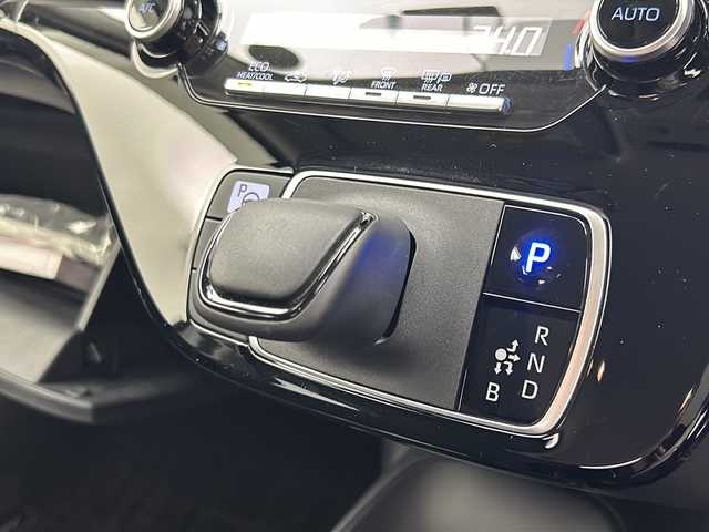 トヨタ アクア X 宮城県 2021(令3)年 4万km プラチナホワイトパールマイカ 純正ディスプレイオーディオ/アラウンドビューモニター/Bluetooth/USB入力端子/ETC/ドライブレコーダー/レーダークルーズコントロール/シートヒーター/プッシュスタート/スマートキー/スペアキー/オートライト/オートマチックハイビーム/LEDヘッドライト/フォグランプ/純正フロアマット/社外15インチアルミホイール