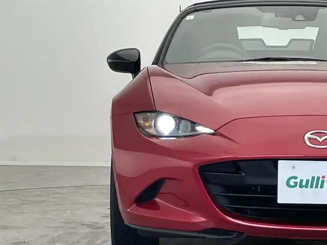 マツダ ロードスター S レザーパッケージ 滋賀県 2015(平27)年 6.6万km ソウルレッドプレミアムメタリック 禁煙車/純正７型ナビ（Ｂｌｕｅｔｏｏｔｈ／ＣＤ／ＤＶＤ／フルセグ）/衝突軽減ブレーキ/レーンキープアシスト/レザーシート/運転席助手席シートヒーター/オートライト/ソフトトップルーフ/ステリングリモコン/プッシュスタート