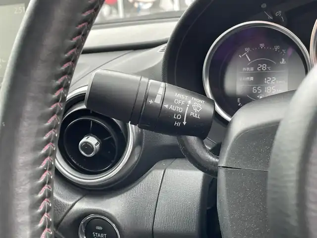 マツダ ロードスター S レザーパッケージ 滋賀県 2015(平27)年 6.6万km ソウルレッドプレミアムメタリック 禁煙車/純正７型ナビ（Ｂｌｕｅｔｏｏｔｈ／ＣＤ／ＤＶＤ／フルセグ）/衝突軽減ブレーキ/レーンキープアシスト/レザーシート/運転席助手席シートヒーター/オートライト/ソフトトップルーフ/ステリングリモコン/プッシュスタート