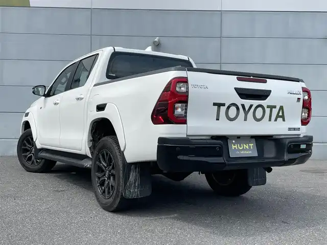 トヨタ ハイラックス Z GRスポーツ 千葉県 2023(令5)年 3.2万km スーパーホワイトⅡ ワンオーナー　/４ＷＤ　/ディーゼル　/純正８インチナビ　/Ｂｌｕｅｔｏｏｔｈ/ＵＳＢ/アップルカープレイ／アンドロイドオート　/全方位カメラ　/レーダークルーズコントロール　/ETC　/LEDヘッドライト/D席パワーシート/ハーフレザーシート/オートライト