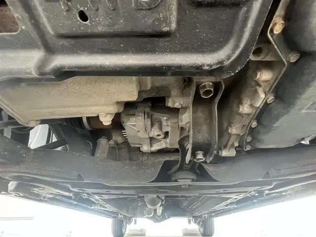 三菱 ｅＫクロス T 秋田県 2021(令3)年 8.7万km シルキーホワイト ４WD/LEDヘッドライト/純正ナビ/衝突軽減システム/フルセグ/全方位カメラ/純正アルミ/スマートキー/アイドリングストップ/コーナーセンサー/プッシュスタート/クルーズコントロール/ダウンヒルアシストコントロール/パーキングアシスト/ステアリングスイッチ/前席シートヒーター/ドライブレコーダー/ETC/純正フロアマット/純正ドアバイザー/オートライト/オートエアコン/パワーステアリング/パワーウィンドウ/横滑り防止/レベライザー/電動格納ウィンカーミラー/保証書/記録簿