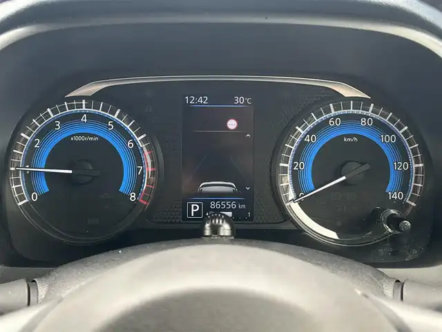 三菱 ｅＫクロス T 秋田県 2021(令3)年 8.7万km シルキーホワイト ４WD/LEDヘッドライト/純正ナビ/衝突軽減システム/フルセグ/全方位カメラ/純正アルミ/スマートキー/アイドリングストップ/コーナーセンサー/プッシュスタート/クルーズコントロール/ダウンヒルアシストコントロール/パーキングアシスト/ステアリングスイッチ/前席シートヒーター/ドライブレコーダー/ETC/純正フロアマット/純正ドアバイザー/オートライト/オートエアコン/パワーステアリング/パワーウィンドウ/横滑り防止/レベライザー/電動格納ウィンカーミラー/保証書/記録簿