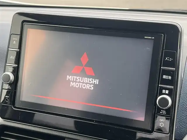 三菱 ｅＫクロス T 秋田県 2021(令3)年 8.7万km シルキーホワイト ４WD/LEDヘッドライト/純正ナビ/衝突軽減システム/フルセグ/全方位カメラ/純正アルミ/スマートキー/アイドリングストップ/コーナーセンサー/プッシュスタート/クルーズコントロール/ダウンヒルアシストコントロール/パーキングアシスト/ステアリングスイッチ/前席シートヒーター/ドライブレコーダー/ETC/純正フロアマット/純正ドアバイザー/オートライト/オートエアコン/パワーステアリング/パワーウィンドウ/横滑り防止/レベライザー/電動格納ウィンカーミラー/保証書/記録簿