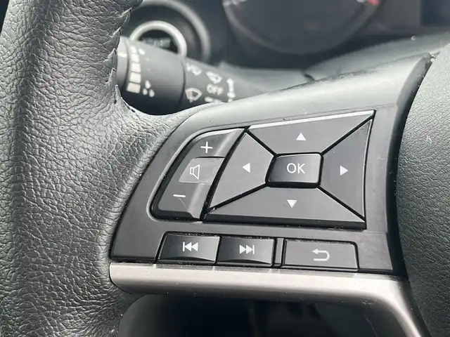 三菱 ｅＫクロス T 秋田県 2021(令3)年 8.7万km シルキーホワイト ４WD/LEDヘッドライト/純正ナビ/衝突軽減システム/フルセグ/全方位カメラ/純正アルミ/スマートキー/アイドリングストップ/コーナーセンサー/プッシュスタート/クルーズコントロール/ダウンヒルアシストコントロール/パーキングアシスト/ステアリングスイッチ/前席シートヒーター/ドライブレコーダー/ETC/純正フロアマット/純正ドアバイザー/オートライト/オートエアコン/パワーステアリング/パワーウィンドウ/横滑り防止/レベライザー/電動格納ウィンカーミラー/保証書/記録簿