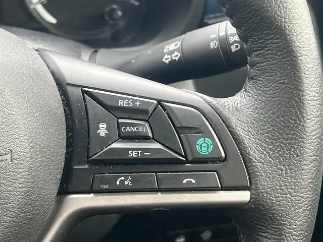 三菱 ｅＫクロス T 秋田県 2021(令3)年 8.7万km シルキーホワイト ４WD/LEDヘッドライト/純正ナビ/衝突軽減システム/フルセグ/全方位カメラ/純正アルミ/スマートキー/アイドリングストップ/コーナーセンサー/プッシュスタート/クルーズコントロール/ダウンヒルアシストコントロール/パーキングアシスト/ステアリングスイッチ/前席シートヒーター/ドライブレコーダー/ETC/純正フロアマット/純正ドアバイザー/オートライト/オートエアコン/パワーステアリング/パワーウィンドウ/横滑り防止/レベライザー/電動格納ウィンカーミラー/保証書/記録簿