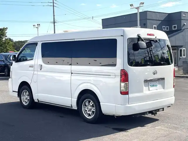 トヨタ ハイエース GL 道央・札幌 2010(平22)年 11.7万km ホワイト 4WD/キャンピング仕様/10人乗り/社外ナビ/フルセグTV/CD/DVD/MS/AM/FM/バックカメラ/パワースライドドア/リアテーブル/シートベッド/インバーター/サブバッテリー/FFヒーター/冷蔵庫/ドラレコ（前方タイプ）/ETC/社外15インチAW/ヒッチメンバー/室内フルカーテン/リモコンキー/スペアキー/社外エンジンスターター/保証書/取扱説明書