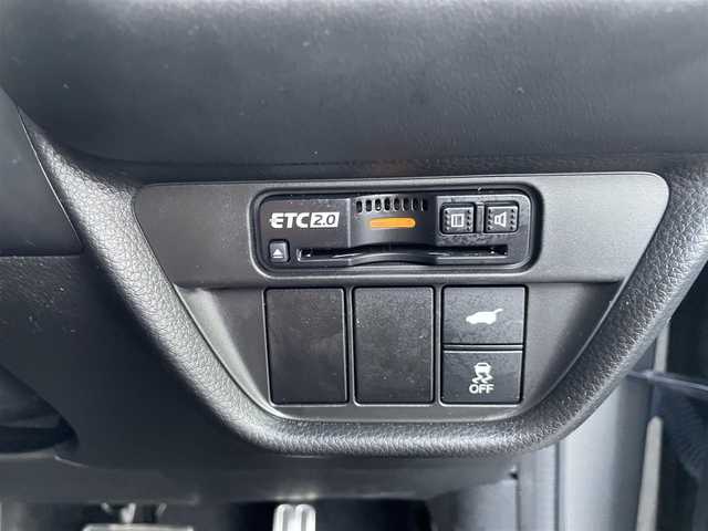 ホンダ ＺＲ－Ｖ Z 三重県 2024(令6)年 1.9万km スーパープラチナグレーメタリック 登録時18692km/ワンオーナー/黒革シート/BOSEスピーカー/純正ナビ/（AM/FM/TV/Bluetooth）/フルセグTV/バックカメラ/ビルトインETC2.0/レーダークルーズコントロール/ステアリングスイッチ/パドルシフト/オートライト/ドライブレコーダー/シートメモリー/シートヒーター/パワーシート/パワーバックドア/ステアリングヒーター/衝突軽減システム/レーンキープアシスト/BSM/コーナーセンサー/プッシュスタート/純正フロアマット/スペアキー