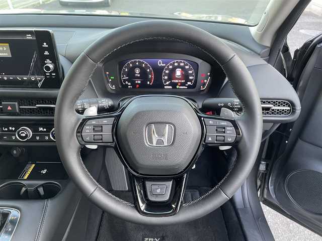 ホンダ ＺＲ－Ｖ Z 三重県 2024(令6)年 1.9万km スーパープラチナグレーメタリック 登録時18692km/ワンオーナー/黒革シート/BOSEスピーカー/純正ナビ/（AM/FM/TV/Bluetooth）/フルセグTV/バックカメラ/ビルトインETC2.0/レーダークルーズコントロール/ステアリングスイッチ/パドルシフト/オートライト/ドライブレコーダー/シートメモリー/シートヒーター/パワーシート/パワーバックドア/ステアリングヒーター/衝突軽減システム/レーンキープアシスト/BSM/コーナーセンサー/プッシュスタート/純正フロアマット/スペアキー