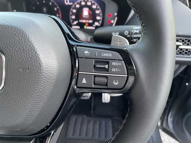 ホンダ ＺＲ－Ｖ Z 三重県 2024(令6)年 1.9万km スーパープラチナグレーメタリック 登録時18692km/ワンオーナー/黒革シート/BOSEスピーカー/純正ナビ/（AM/FM/TV/Bluetooth）/フルセグTV/バックカメラ/ビルトインETC2.0/レーダークルーズコントロール/ステアリングスイッチ/パドルシフト/オートライト/ドライブレコーダー/シートメモリー/シートヒーター/パワーシート/パワーバックドア/ステアリングヒーター/衝突軽減システム/レーンキープアシスト/BSM/コーナーセンサー/プッシュスタート/純正フロアマット/スペアキー