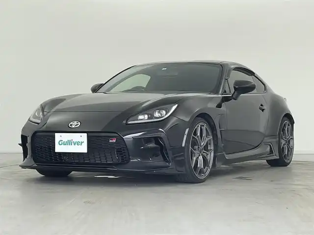 トヨタ ＧＲ８６ RZ 群馬県 2022(令4)年 4.9万km クリスタルブラックシリカ GRエアロ（フロント/サイド/リアスポイラー）/GRフェンダーガーニッシュ/GRカナード/GRサスペンションキット/GRマフラー/GR19インチAW/＝＝＝＝＝＝＝＝＝/純正9インチナビ/（AM/FM/CD/DVD/SD/Bluetooth/フルセグTV）/バックカメラ/クルーズコントロール/ハーフレザーシート/前席シートヒーター/アルパインミラー型前後ドライブレコーダー/ETC/強化クラッチ/ステアリング連動ヘッドランプ/後側方警戒支援システム/左右独立温度コントロールフルオートエアコン/Bi-Beam LEDヘッドランプ/（オートレベリング機能付＋LEDクリアランスランプ＋LEDターンランプ）/マクファーソンストラット式フロントサスペンション/ダブルウィッシュボーン式リヤサスペンション/トルセンLSD（リミテッド・スリップ・デフ）