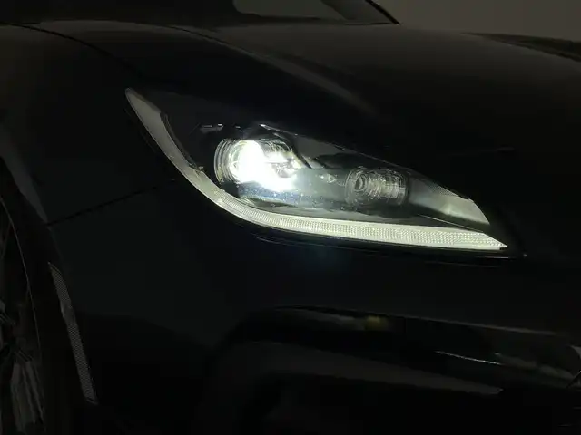 トヨタ ＧＲ８６ RZ 群馬県 2022(令4)年 4.9万km クリスタルブラックシリカ GRエアロ（フロント/サイド/リアスポイラー）/GRフェンダーガーニッシュ/GRカナード/GRサスペンションキット/GRマフラー/GR19インチAW/＝＝＝＝＝＝＝＝＝/純正9インチナビ/（AM/FM/CD/DVD/SD/Bluetooth/フルセグTV）/バックカメラ/クルーズコントロール/ハーフレザーシート/前席シートヒーター/アルパインミラー型前後ドライブレコーダー/ETC/強化クラッチ/ステアリング連動ヘッドランプ/後側方警戒支援システム/左右独立温度コントロールフルオートエアコン/Bi-Beam LEDヘッドランプ/（オートレベリング機能付＋LEDクリアランスランプ＋LEDターンランプ）/マクファーソンストラット式フロントサスペンション/ダブルウィッシュボーン式リヤサスペンション/トルセンLSD（リミテッド・スリップ・デフ）