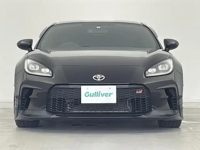 トヨタ ＧＲ８６ RZ 群馬県 2022(令4)年 4.9万km クリスタルブラックシリカ GRエアロ（フロント/サイド/リアスポイラー）/GRフェンダーガーニッシュ/GRカナード/GRサスペンションキット/GRマフラー/GR19インチAW/＝＝＝＝＝＝＝＝＝/純正9インチナビ/（AM/FM/CD/DVD/SD/Bluetooth/フルセグTV）/バックカメラ/クルーズコントロール/ハーフレザーシート/前席シートヒーター/アルパインミラー型前後ドライブレコーダー/ETC/強化クラッチ/ステアリング連動ヘッドランプ/後側方警戒支援システム/左右独立温度コントロールフルオートエアコン/Bi-Beam LEDヘッドランプ/（オートレベリング機能付＋LEDクリアランスランプ＋LEDターンランプ）/マクファーソンストラット式フロントサスペンション/ダブルウィッシュボーン式リヤサスペンション/トルセンLSD（リミテッド・スリップ・デフ）