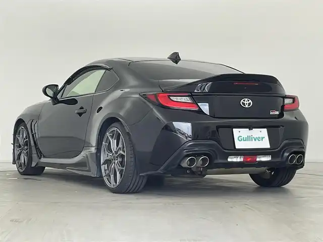 トヨタ ＧＲ８６ RZ 群馬県 2022(令4)年 4.9万km クリスタルブラックシリカ GRエアロ（フロント/サイド/リアスポイラー）/GRフェンダーガーニッシュ/GRカナード/GRサスペンションキット/GRマフラー/GR19インチAW/＝＝＝＝＝＝＝＝＝/純正9インチナビ/（AM/FM/CD/DVD/SD/Bluetooth/フルセグTV）/バックカメラ/クルーズコントロール/ハーフレザーシート/前席シートヒーター/アルパインミラー型前後ドライブレコーダー/ETC/強化クラッチ/ステアリング連動ヘッドランプ/後側方警戒支援システム/左右独立温度コントロールフルオートエアコン/Bi-Beam LEDヘッドランプ/（オートレベリング機能付＋LEDクリアランスランプ＋LEDターンランプ）/マクファーソンストラット式フロントサスペンション/ダブルウィッシュボーン式リヤサスペンション/トルセンLSD（リミテッド・スリップ・デフ）