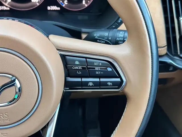 マツダ ＣＸ－６０ XD HV プレミアムスポーツ 宮城県 2023(令5)年 1.8万km ロジウムホワイトプレミアムメタリック BOSEサウンドシステム/パノラマサンルーフ/スマートブレーキサポート/誤発進抑制制御/車線逸脱警報システム/降車支援機能付ブラインドスポットモニタリング/レーンキープアシストシステム/緊急時車線維持支援システム/接近車両検知（前側方/後側方）/レーダークルーズコントロール/クルージングトラフィックサポート/コーナーセンサー/ドライバー異常時対応システム/ヘッドアップディスプレイ/シースルービュー機能付360度ビューモニター/12.3インチセンターディスプレイ/・Bluetooth/・AppleCarPlay/AndroidAuto/・フルセグTV/・USB/HDMI/ワイヤレス充電/ハンズフリーパワーバックドア/ハーフレザーシート/シートヒーター／ベンチレーション/パワーシート（運転席メモリー機能付）/ステアリングヒーター/電動パーキングブレーキ/ブレーキホールド/アダプティブLEDヘッドランプ/スマートキー＆プッシュスタート/電動格納ミラー/純正20インチAW/純正ラバーマット/W/サイド/カーテンエアバッグ