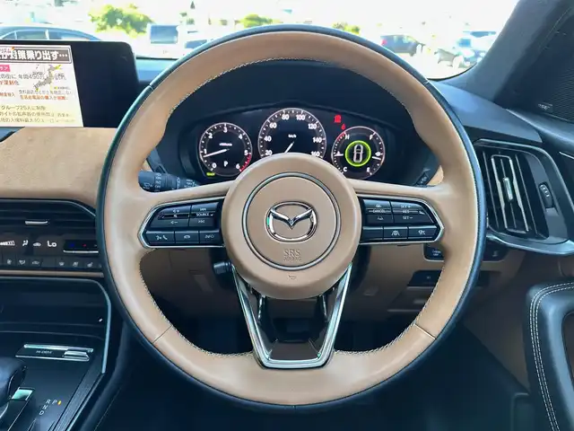 マツダ ＣＸ－６０ XD HV プレミアムスポーツ 宮城県 2023(令5)年 1.8万km ロジウムホワイトプレミアムメタリック BOSEサウンドシステム/パノラマサンルーフ/スマートブレーキサポート/誤発進抑制制御/車線逸脱警報システム/降車支援機能付ブラインドスポットモニタリング/レーンキープアシストシステム/緊急時車線維持支援システム/接近車両検知（前側方/後側方）/レーダークルーズコントロール/クルージングトラフィックサポート/コーナーセンサー/ドライバー異常時対応システム/ヘッドアップディスプレイ/シースルービュー機能付360度ビューモニター/12.3インチセンターディスプレイ/・Bluetooth/・AppleCarPlay/AndroidAuto/・フルセグTV/・USB/HDMI/ワイヤレス充電/ハンズフリーパワーバックドア/ハーフレザーシート/シートヒーター／ベンチレーション/パワーシート（運転席メモリー機能付）/ステアリングヒーター/電動パーキングブレーキ/ブレーキホールド/アダプティブLEDヘッドランプ/スマートキー＆プッシュスタート/電動格納ミラー/純正20インチAW/純正ラバーマット/W/サイド/カーテンエアバッグ