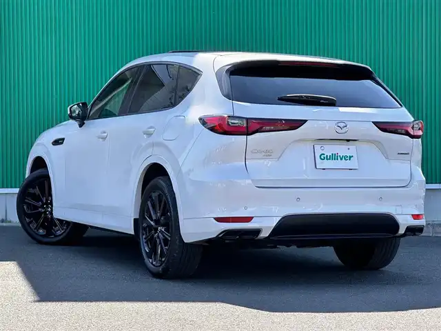 マツダ ＣＸ－６０ XD HV プレミアムスポーツ 宮城県 2023(令5)年 1.8万km ロジウムホワイトプレミアムメタリック BOSEサウンドシステム/パノラマサンルーフ/スマートブレーキサポート/誤発進抑制制御/車線逸脱警報システム/降車支援機能付ブラインドスポットモニタリング/レーンキープアシストシステム/緊急時車線維持支援システム/接近車両検知（前側方/後側方）/レーダークルーズコントロール/クルージングトラフィックサポート/コーナーセンサー/ドライバー異常時対応システム/ヘッドアップディスプレイ/シースルービュー機能付360度ビューモニター/12.3インチセンターディスプレイ/・Bluetooth/・AppleCarPlay/AndroidAuto/・フルセグTV/・USB/HDMI/ワイヤレス充電/ハンズフリーパワーバックドア/ハーフレザーシート/シートヒーター／ベンチレーション/パワーシート（運転席メモリー機能付）/ステアリングヒーター/電動パーキングブレーキ/ブレーキホールド/アダプティブLEDヘッドランプ/スマートキー＆プッシュスタート/電動格納ミラー/純正20インチAW/純正ラバーマット/W/サイド/カーテンエアバッグ