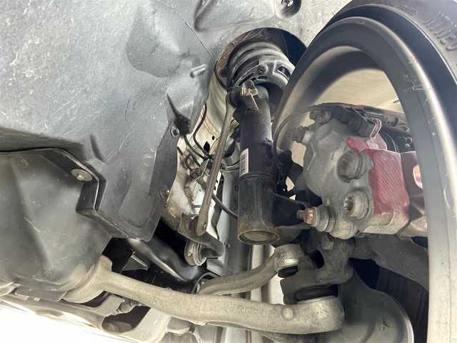 メルセデス・ベンツ ＳＬＫ２００ レーダーセーフティエディション 滋賀県 2013(平25)年 5.3万km ポーラホワイト ガソリン/2WD/AT/オープン/マジックスカイルーフ/WALD製アルミホイール純正ナビ/【CD/フルセグ/Bluetooth】/ETC/バックカメラ/プリクラッシュブレーキアシスト/レーンキープアシスト/クルーズコントロール/横滑り防止装置/コーナーセンサー/BSM/アテンションアシスト/運転席・助手席メモリー付きパワーシート/運転席・助手席シートヒーター/レザーシート/電動格納ミラー/電動パーキング/革巻きステアリング/ステアリングスイッチ/パドルシフト/オートライト/LEDヘッドライト/フルオートエアコン/スペアキー/リモコンキー