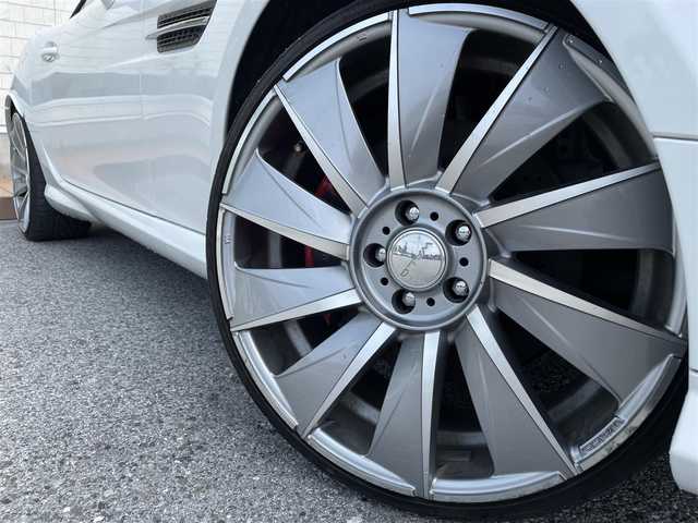 メルセデス・ベンツ ＳＬＫ２００ レーダーセーフティエディション 滋賀県 2013(平25)年 5.3万km ポーラホワイト ガソリン/2WD/AT/オープン/マジックスカイルーフ/WALD製アルミホイール純正ナビ/【CD/フルセグ/Bluetooth】/ETC/バックカメラ/プリクラッシュブレーキアシスト/レーンキープアシスト/クルーズコントロール/横滑り防止装置/コーナーセンサー/BSM/アテンションアシスト/運転席・助手席メモリー付きパワーシート/運転席・助手席シートヒーター/レザーシート/電動格納ミラー/電動パーキング/革巻きステアリング/ステアリングスイッチ/パドルシフト/オートライト/LEDヘッドライト/フルオートエアコン/スペアキー/リモコンキー